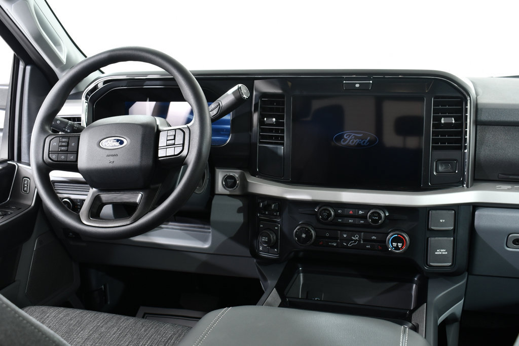 New 2026 Ford F350 XLT w/ XLT Premium Package AWD/4WD image 8