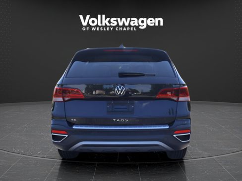 Used 2024 Volkswagen Taos SE FWD image 7