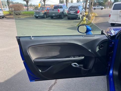 Used 2021 Dodge Challenger SXT image 11