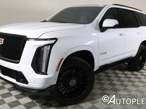 Used 2026 Cadillac Escalade V image 1