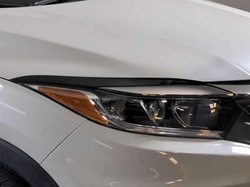 Used 2019 Honda HR-V LX image 36