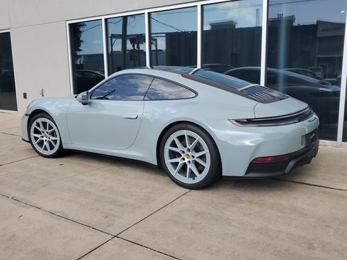 Used 2026 Porsche 911 Carrera GTS RWD image 3
