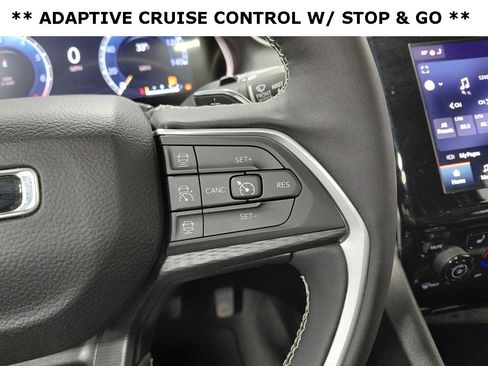 Used 2024 Jeep Grand Cherokee L Altitude image 6