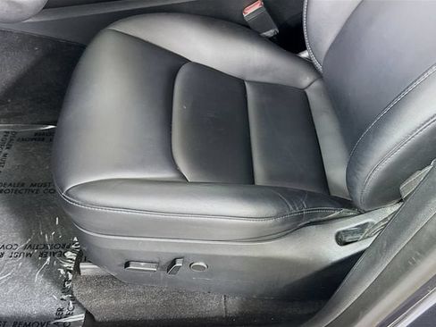 Used 2023 Tesla Model Y Long Range AWD/4WD image 18