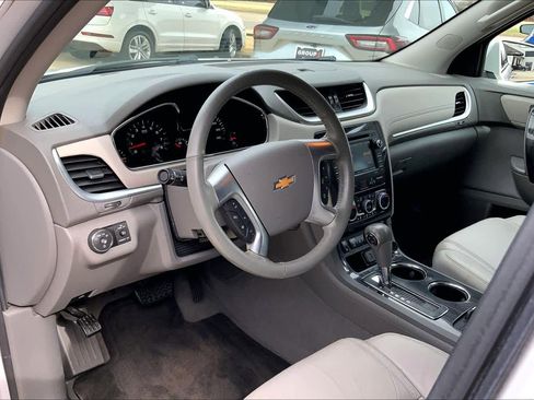 Used 2016 Chevrolet Traverse LTZ image 16