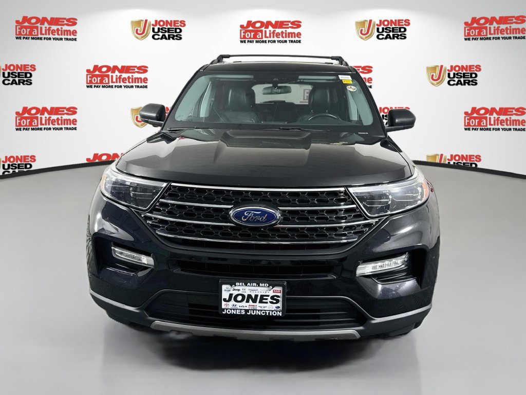 Used 2022 Ford Explorer XLT w/ Equipment Group 202A AWD/4WD image 12