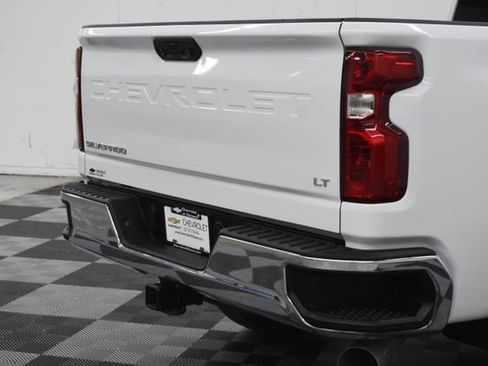 Used 2024 Chevrolet Silverado 2500 LT image 8