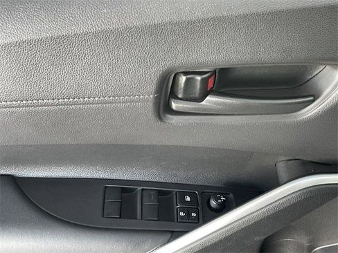 Certified 2022 Toyota Corolla Cross LE AWD/4WD image 17