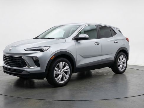 Used 2025 Buick Encore GX Preferred FWD image 3