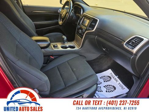 Used 2014 Jeep Grand Cherokee Laredo w/ All Weather Capability Group image 13