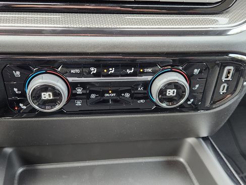 New 2026 Chevrolet Silverado 2500 ZR2 image 21