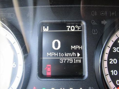 Used 2024 RAM 1500 Classic SLT image 23