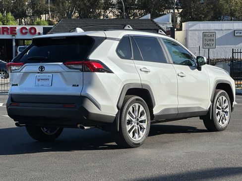 New 2025 Toyota RAV4 XLE Premium image 5