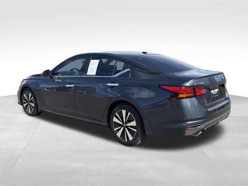 Used 2022 Nissan Altima 2.5 SL FWD image 6