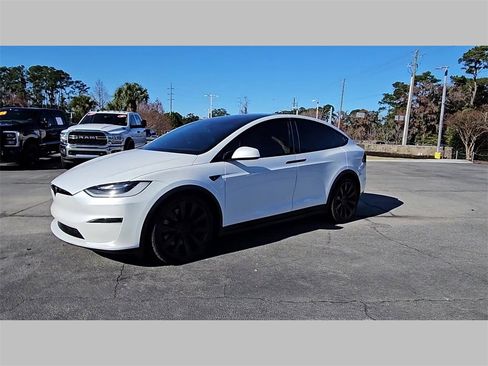 Used 2022 Tesla Model X image 38