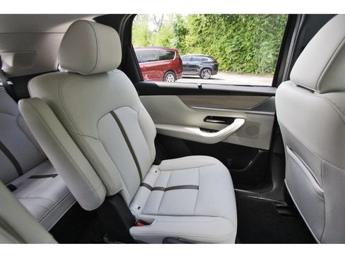 Used 2024 MAZDA CX-90 3.3 Turbo w/ Premium Plus Pkg AWD/4WD image 11