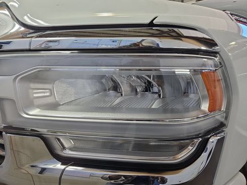 Used 2024 RAM 2500 Laramie AWD/4WD image 34