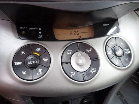 Used 2008 Toyota RAV4 Limited image 23