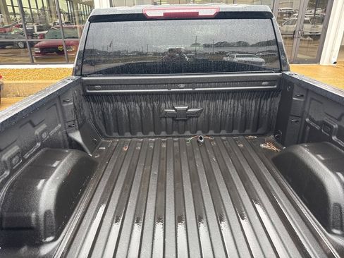 Used 2020 Chevrolet Silverado 1500 Custom w/ Custom Value Package image 6