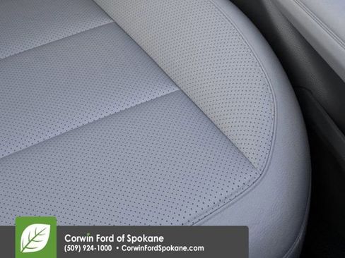 New 2026 Ford Explorer Platinum image 16