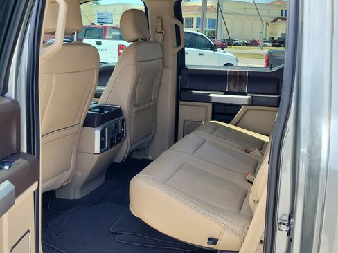 Used 2020 Ford F150 Lariat w/ Equipment Group 502A Luxury AWD/4WD image 14