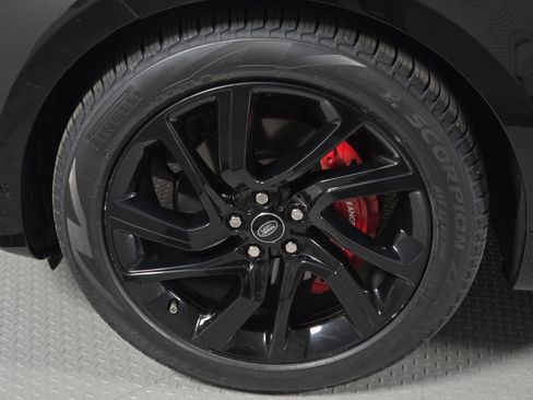 Used 2022 Land Rover Range Rover Sport HSE Silver Edition image 9