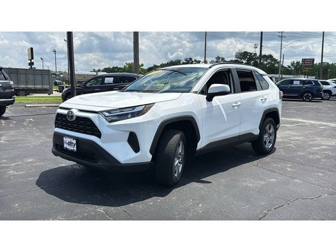 Certified 2025 Toyota RAV4 XLE w/ Weather Package AWD/4WD image 3