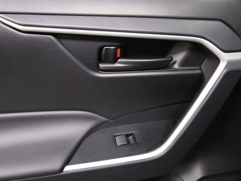 Certified 2023 Toyota RAV4 LE image 20