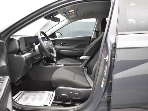 Used 2024 Hyundai Kona SEL image 14