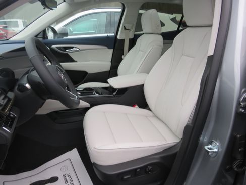 New 2026 Buick Envision Avenir image 13