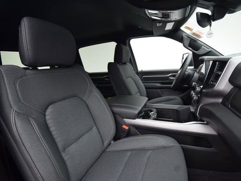 New 2026 RAM 1500 4x4 Crew Cab image 18