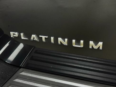 Used 2015 Ford Expedition EL Platinum image 13