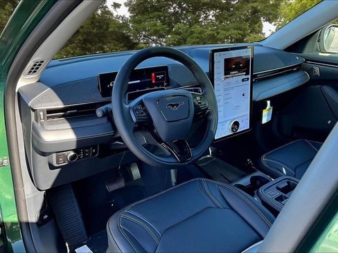 New 2025 Ford Mustang Mach-E Premium image 6