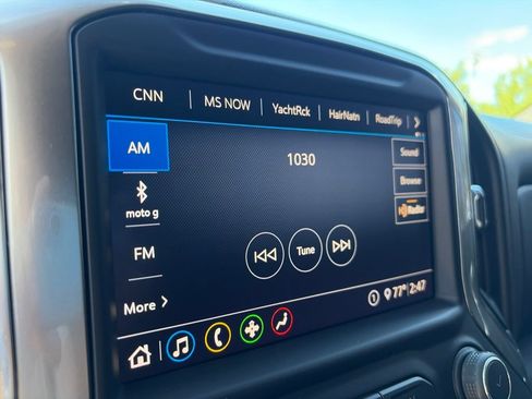 Used 2020 Chevrolet Silverado 1500 RST w/ Texas Edition RWD image 17