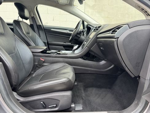 Used 2013 Ford Fusion Titanium image 7