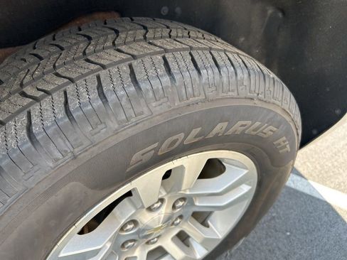 Used 2019 Chevrolet Tahoe LT AWD/4WD image 18