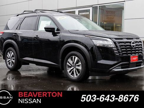 New 2026 Nissan Pathfinder SL w/ Cargo Package AWD/4WD image 1