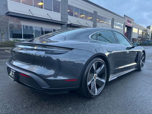 Used 2022 Porsche Taycan 4S image 11