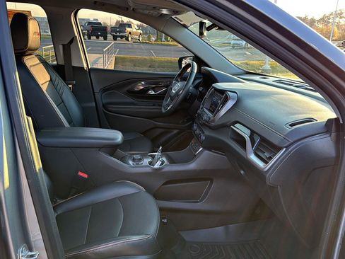 Used 2024 GMC Terrain AT4 image 11