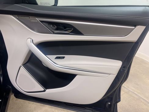 New 2026 Jaguar F-PACE R-Dynamic S image 23