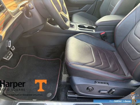 Used 2024 Volkswagen Jetta GLI Autobahn image 16