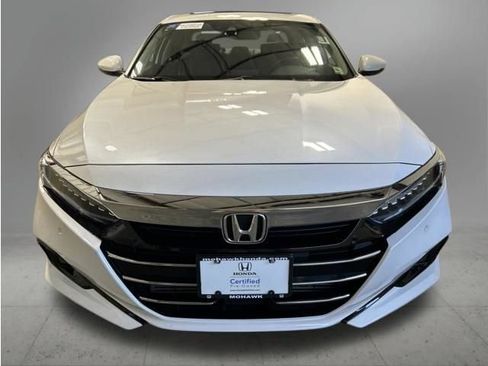 Certified 2022 Honda Accord Touring image 9