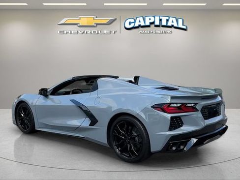 Used 2024 Chevrolet Corvette Stingray Preferred Conv w/ Stealth Interior Trim Package RWD image 4