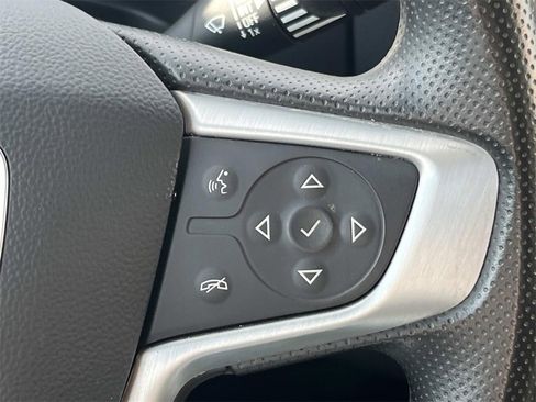 Used 2023 GMC Terrain SLE w/ Driver Convenience Package image 26