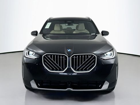 Used 2025 BMW X3 xDrive30i w/ Premium Package image 2
