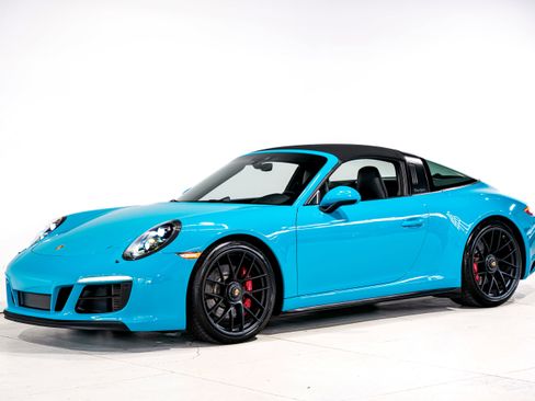 Used 2017 Porsche 911 Targa 4 GTS image 7