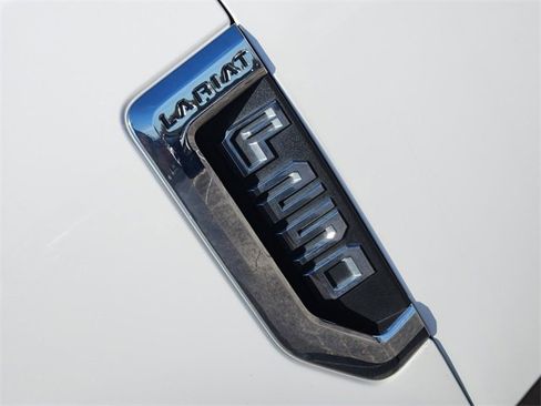 Used 2020 Ford F250 Lariat w/ Chrome Package image 12