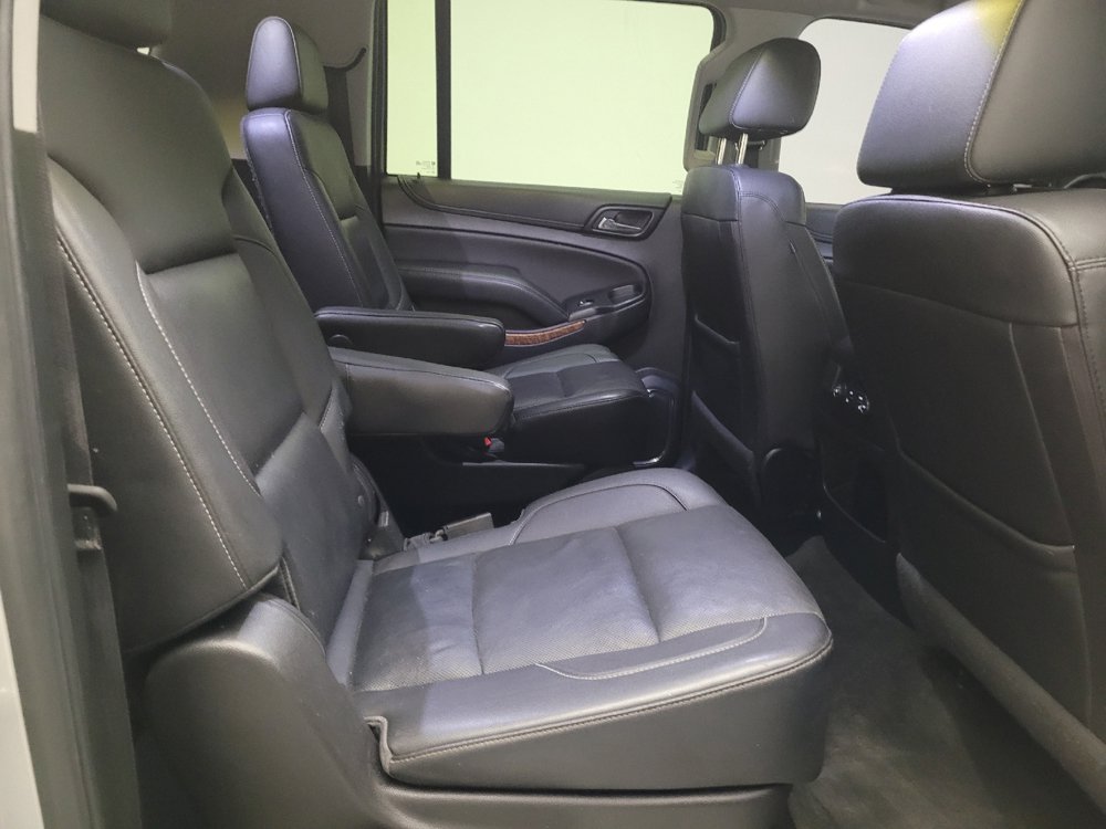 Used 2018 Chevrolet Suburban Premier RWD image 19