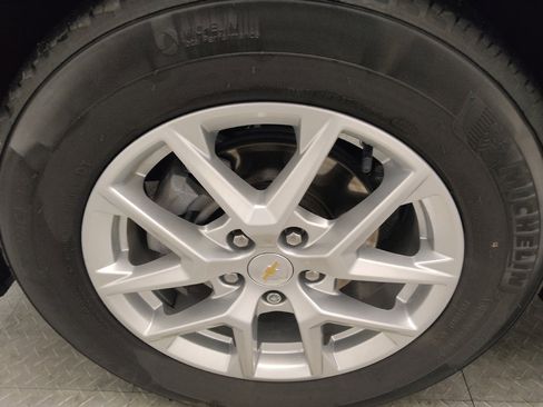 Used 2024 Chevrolet Equinox LS image 31