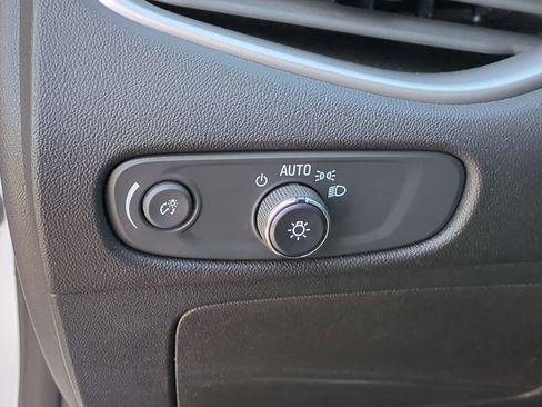 Used 2022 Chevrolet Malibu RS image 17